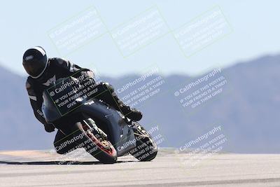 media/Oct-13-2025-Moto Forza (Mon) [[a66d839500]]/3-B Group/Session 4 (Turn 9)/